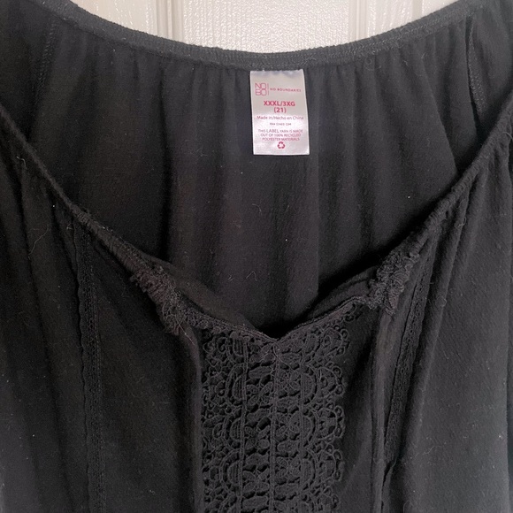 Embroidered Top - Picture 3 of 5